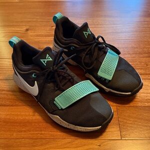 Nike PG 1 (Paul George) Basketball Shoes